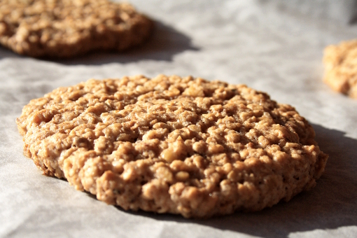 crispy-oatmeal-cookies-out-of-oven