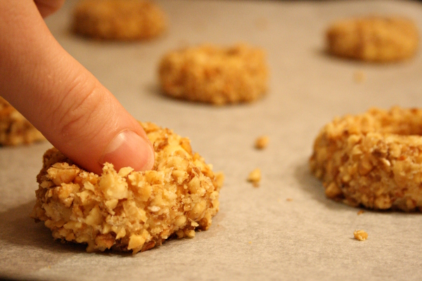 custom-white-balance-A-thumbprint-cookies