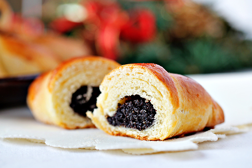 sweet rolls with poppy seed filling recipe with step by step pictures