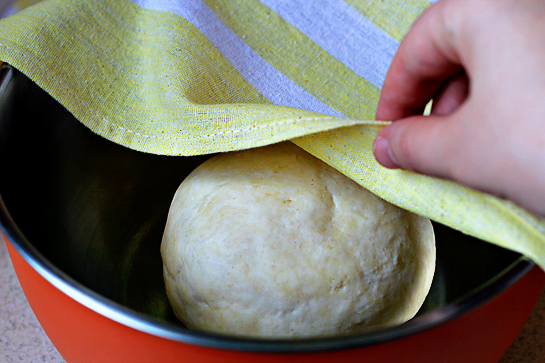 homemade tortillas recipe with step by step picture instructions, how to make homemade flour tortillas, cover the dough with a clean kitchen towel and allow it to rest for about 1 hour