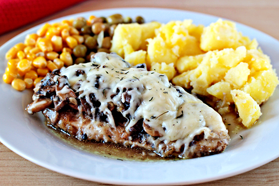 chicken with mushrooms and cheese step by step recipe with ingredients and pictures, chicken fillets with mushroom sauce, melted cheese, peas, corn and cooked tomatoes