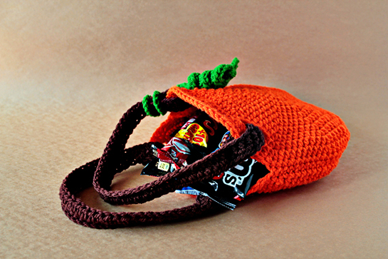 crochet pumpkin purse pattern, crochet trick or treat pumpkin purse pattern, pdf pattern, pdf pattern with pictures, pdf tutorial