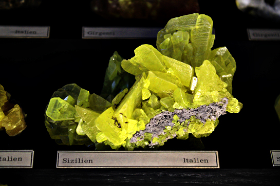 vienna nature science museum stone and minerals and crystals exposition