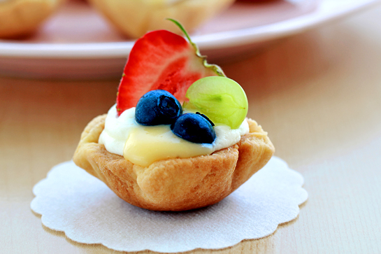 summer-mini-fruit-tarts-recipe summer-mini-fruit-tarts-recipe