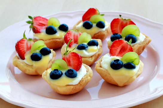 summer-mini-fruit-tarts-recipe summer-mini-fruit-tarts-recipe