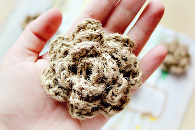 crocheted-twine-flower