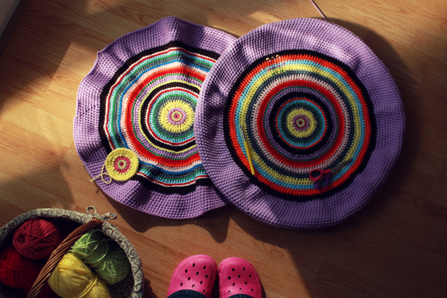 crochet pouf (floor cushion)