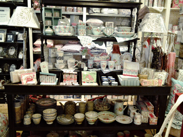 store with vicorian shabby chic items