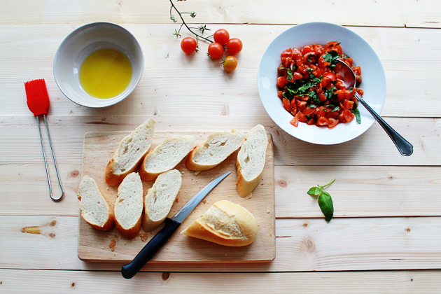tomato, basil and garlic bruschetta recipe