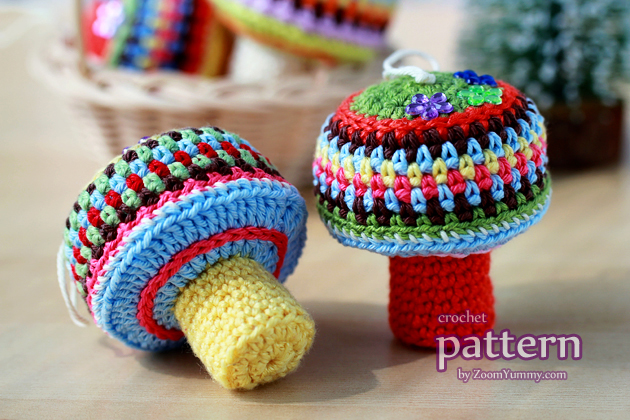 crochet pattern - mushroom ornament