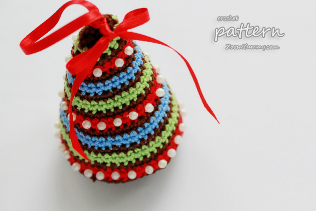 crochet pattern - little Christmas trees