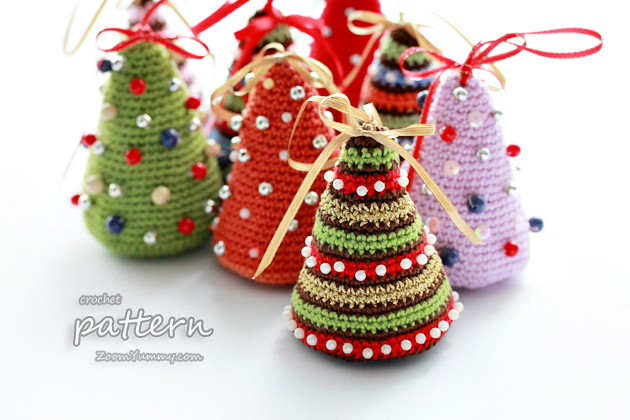 crochet pattern - little Christmas trees