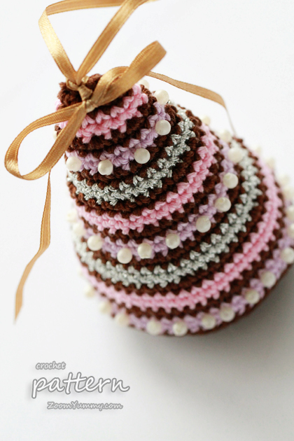 crochet pattern - little Christmas trees