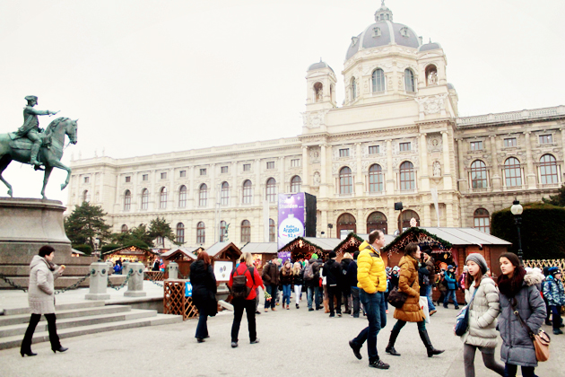 Christmas 2013 in Vienna - Vienna Christmas Market