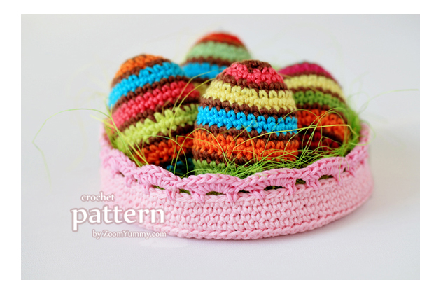crochet Easter eggs in a bowl pattern