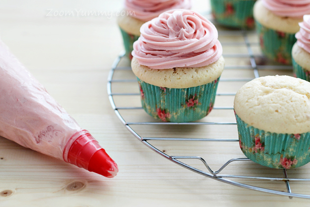 amazing lemon cupcakes with raspberry buttercream frosting