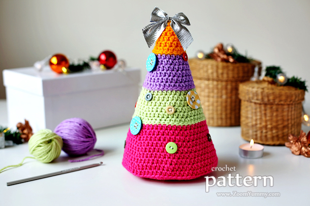 crochet pattern - Christmas Tree With Buttons