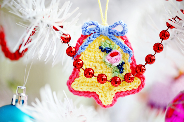 crochet Christmas tree ornaments - bell