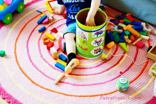 how to make a round crochet rug
