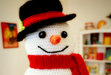 crochet snowman